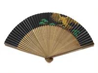 勇猛な鷹