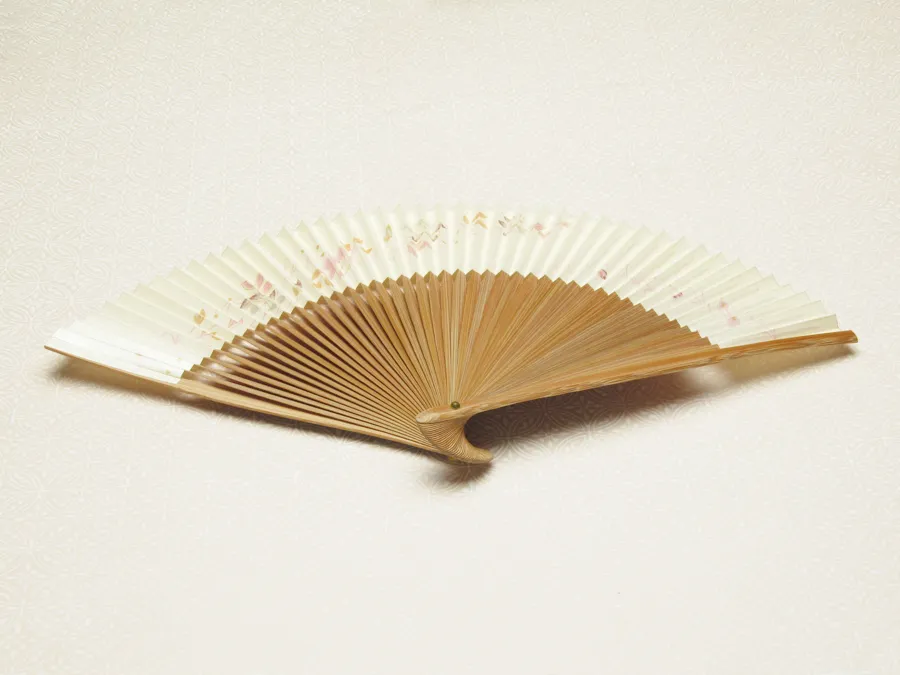 下から