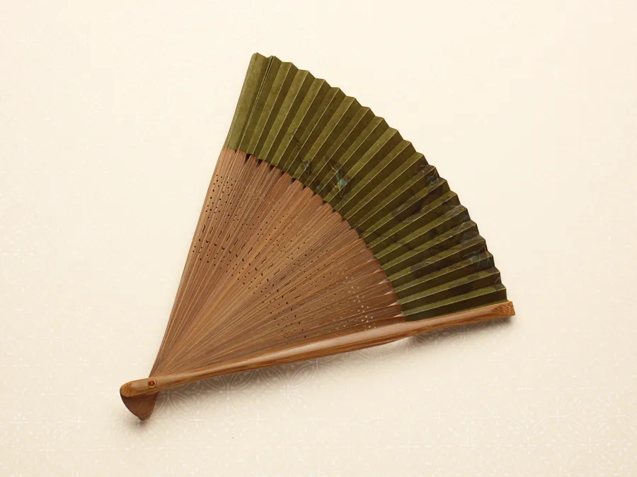 半分開く