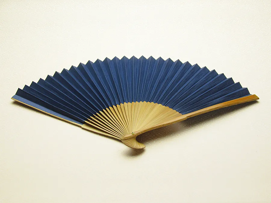 下から