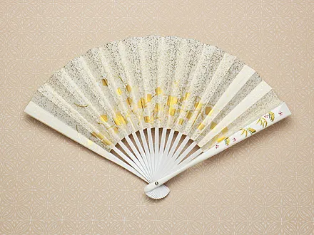 京扇子 手蒔絵 松竹梅(白)